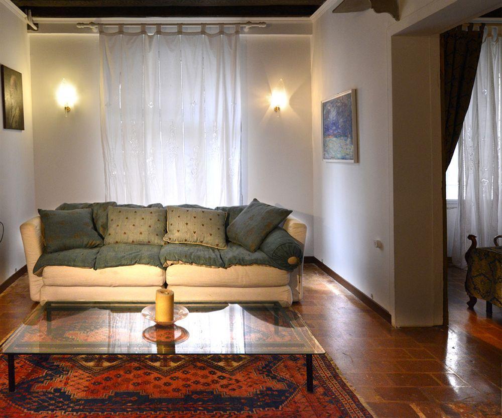 Appartamento Garden Ca' Rezzonico เวนิส ภายนอก รูปภาพ