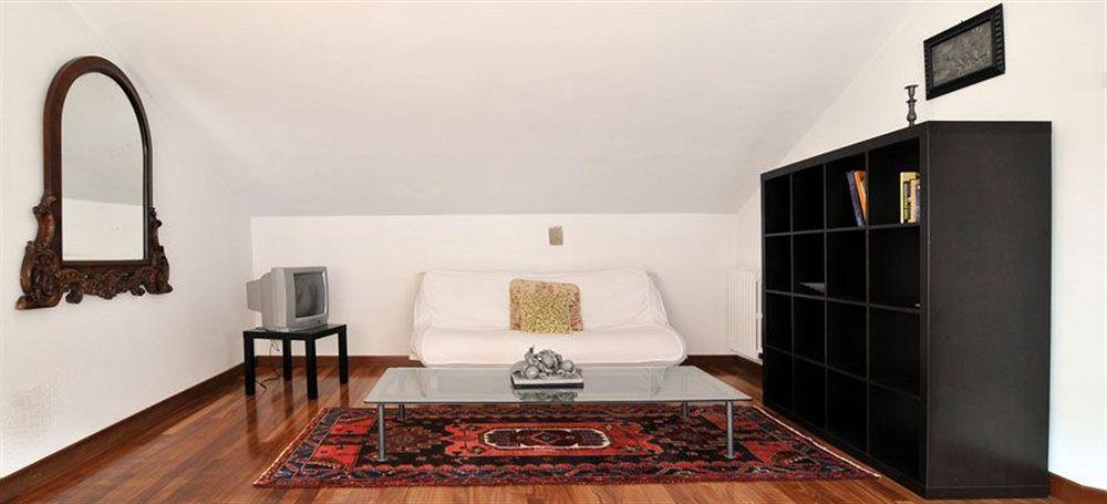Appartamento Garden Ca' Rezzonico เวนิส ภายนอก รูปภาพ