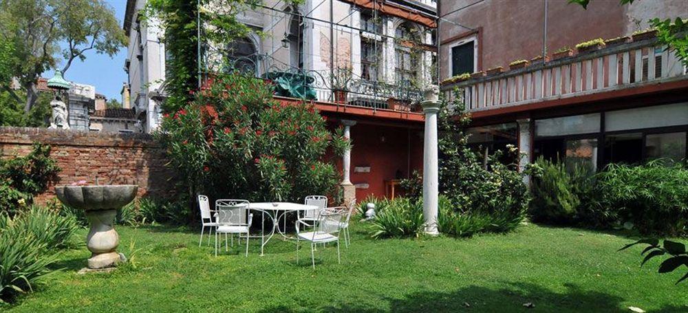 Appartamento Garden Ca' Rezzonico เวนิส ภายนอก รูปภาพ