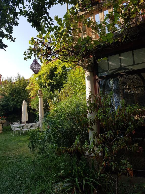 Appartamento Garden Ca' Rezzonico เวนิส ภายนอก รูปภาพ