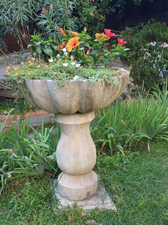 Appartamento Garden Ca' Rezzonico เวนิส ภายนอก รูปภาพ