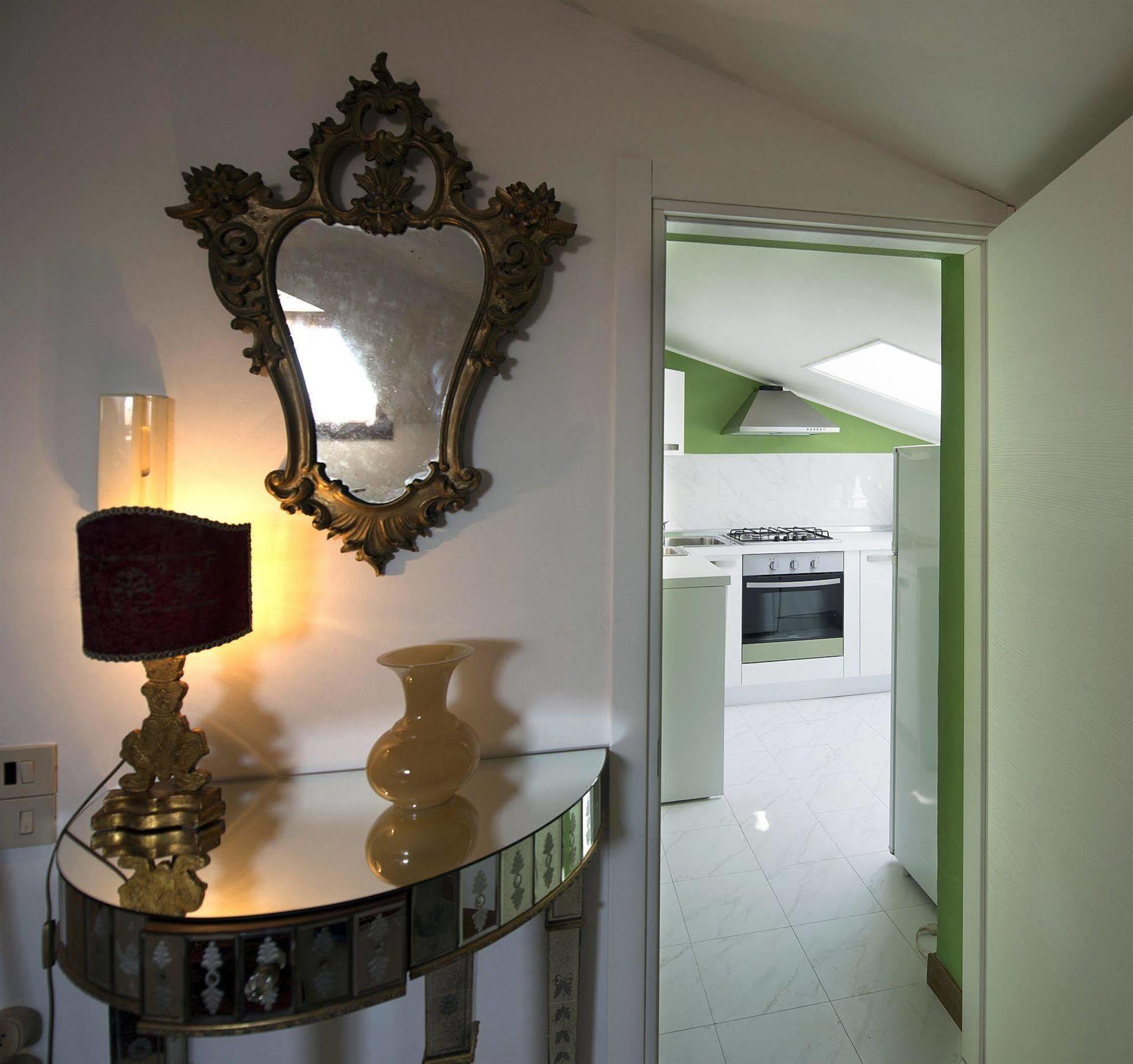 Appartamento Garden Ca' Rezzonico เวนิส ภายนอก รูปภาพ