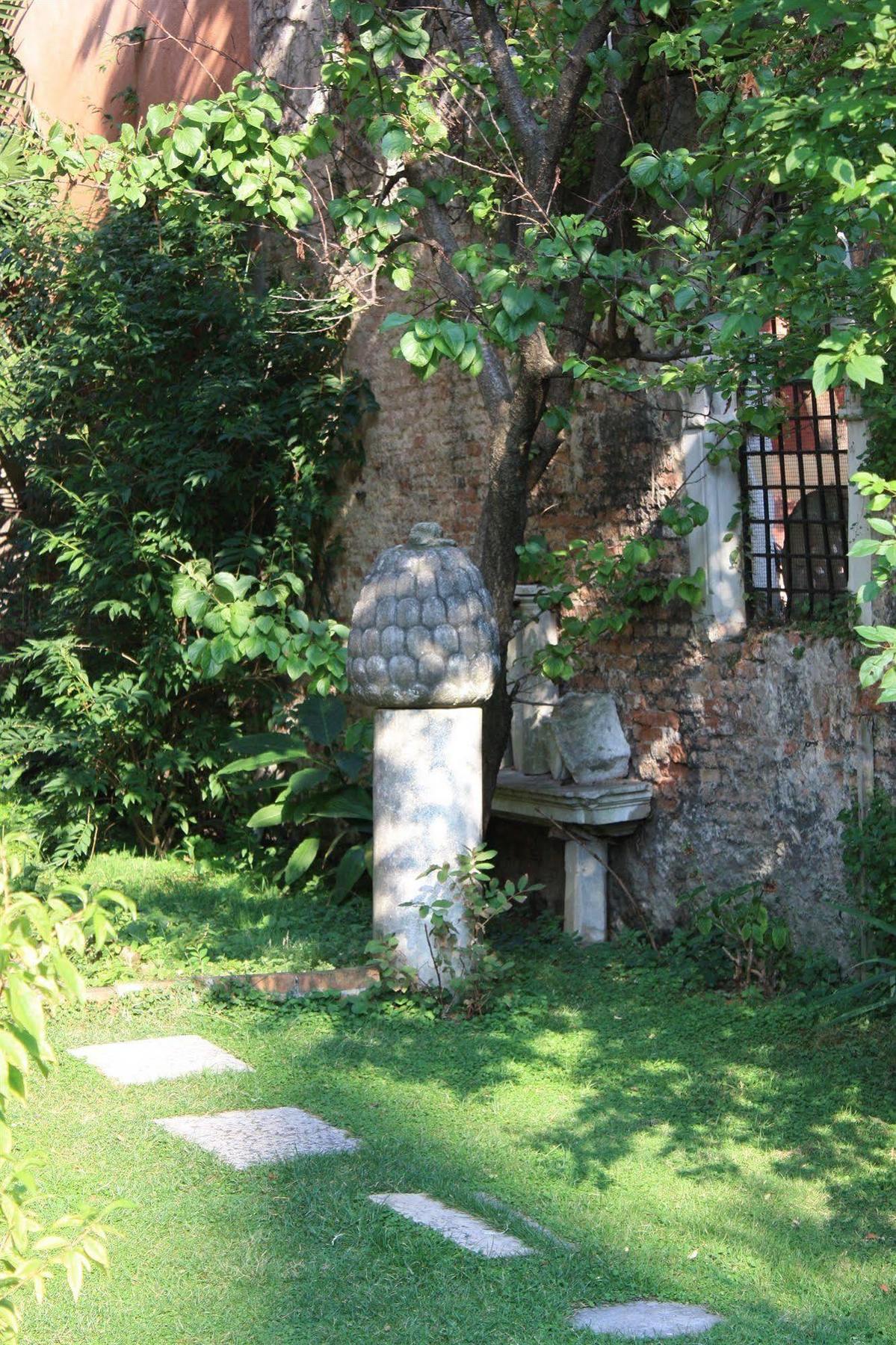 Appartamento Garden Ca' Rezzonico เวนิส ภายนอก รูปภาพ